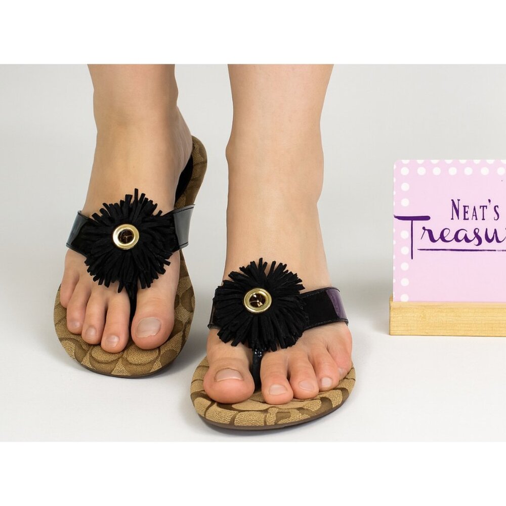 Coach Woman SUKI Leather Brown Khaki Logo Fringe Flower Flat Slide Sandals Sz 7